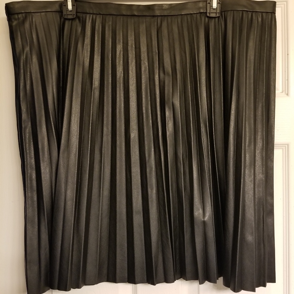 Calvin Klein "leather" pleated skirt